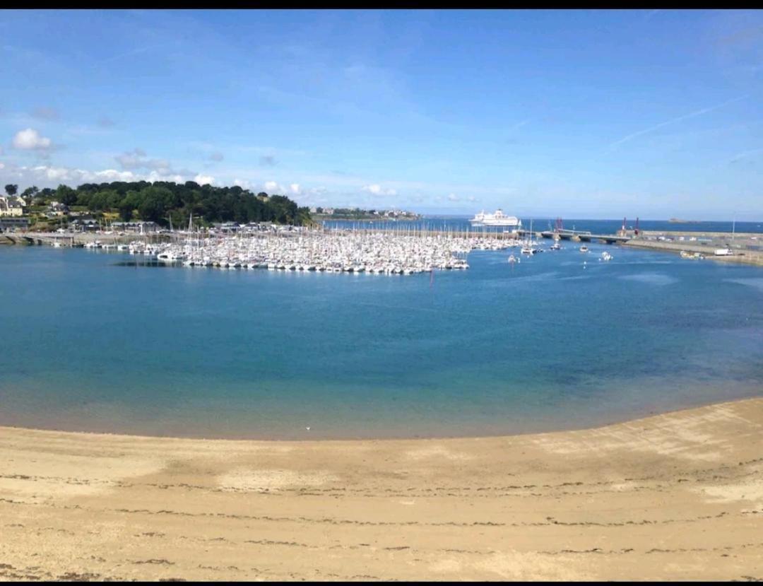 Nid De Corsaire, Vue Mer & Acces Plage แซ็งต์มาโล ภายนอก รูปภาพ